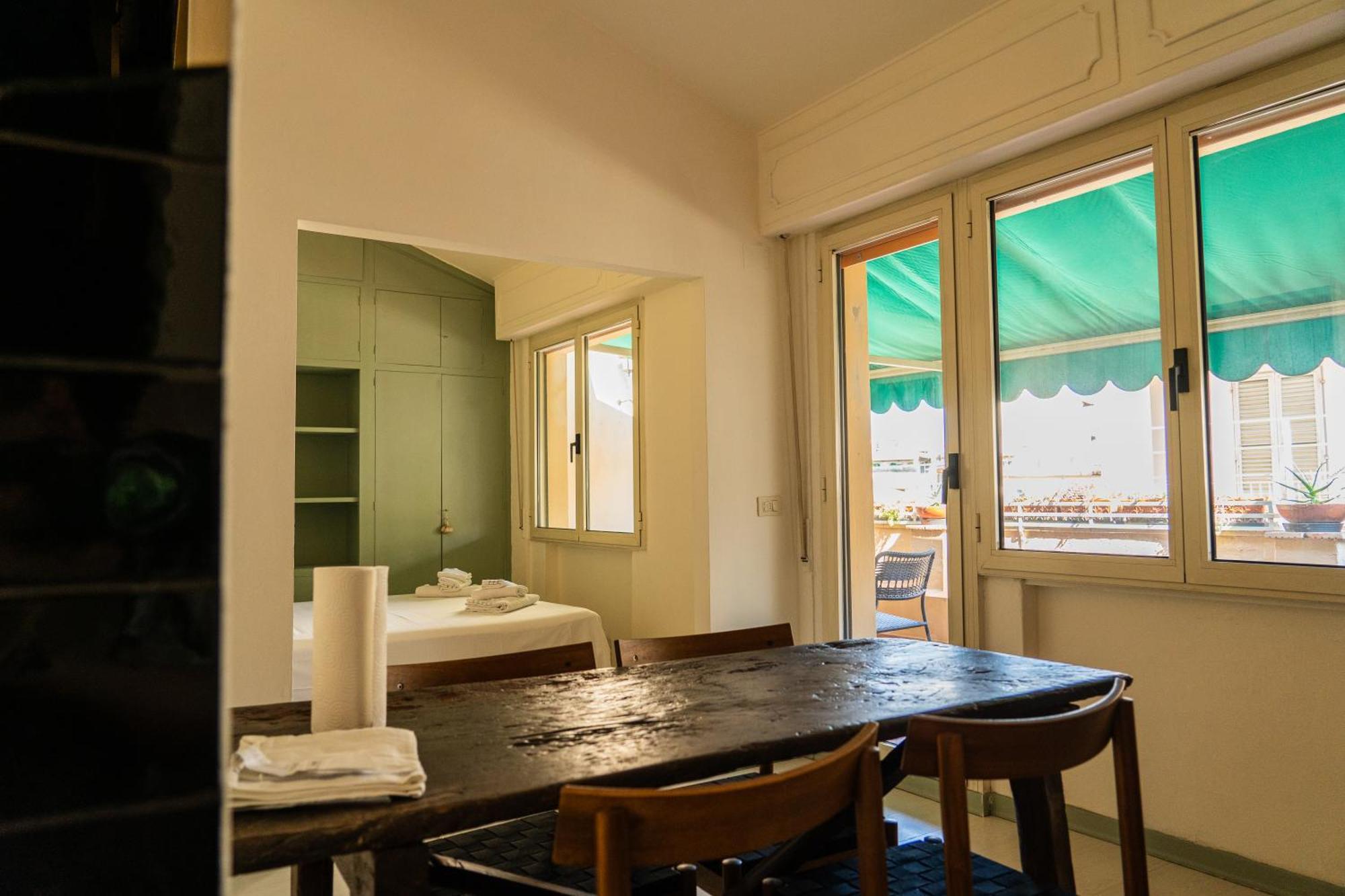 Friendly & Small 1-Br Apt With Beautiful Terrace Floransa Dış mekan fotoğraf