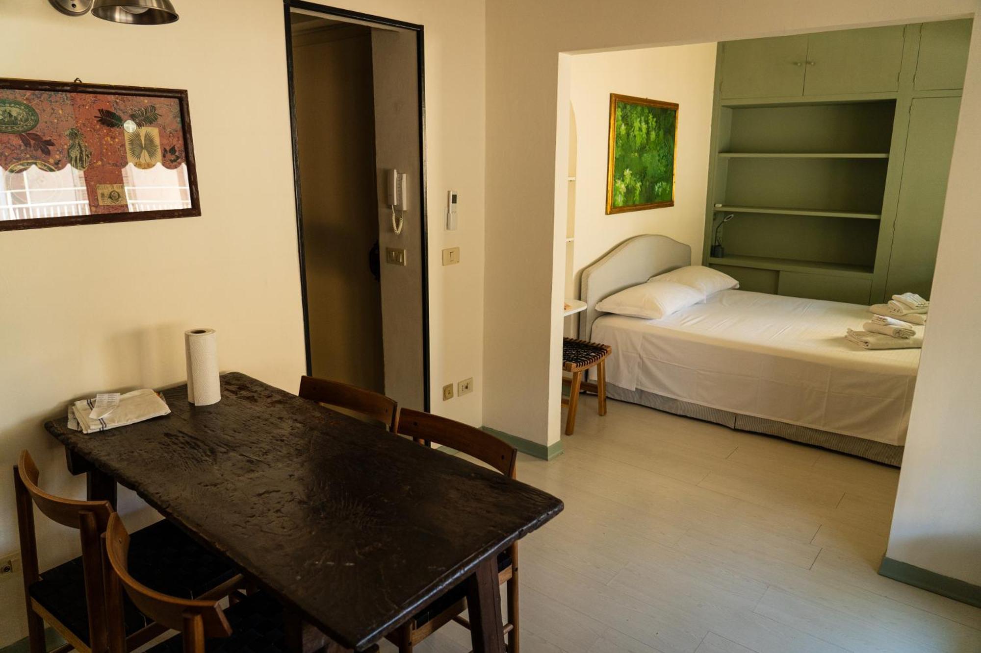Friendly & Small 1-Br Apt With Beautiful Terrace Floransa Dış mekan fotoğraf