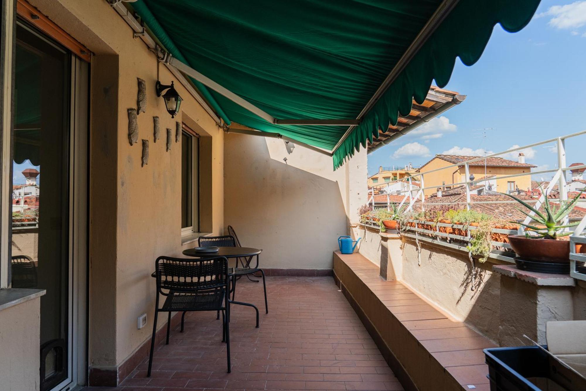 Friendly & Small 1-Br Apt With Beautiful Terrace Floransa Dış mekan fotoğraf